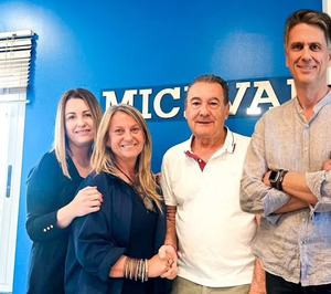 La especialista en reformas Bojuna compra la instaladora Miceval