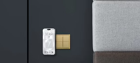 Jung presenta el nuevo cargador magnético de pared para smartphones