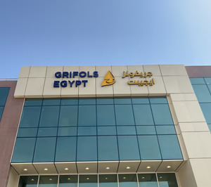 Grifols anuncia una inversión de 180 M hasta 2029 para reforzar su presencia en Egipto