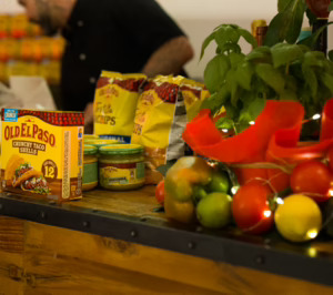 Old El Paso presenta sus nuevos tacos extra crujientes