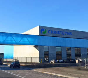 Christeyns España promueve un laboratorio de microbiología para el grupo y eleva su rentabilidad