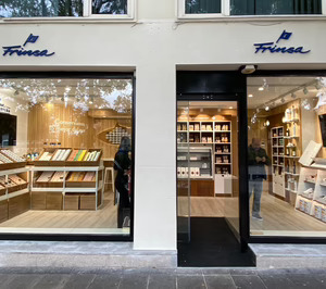 Frinsa reestructura su cadena de tiendas