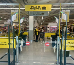 Alimerka inicia la implantación de cajas de autopago y amplía su circuito de cartelería digital