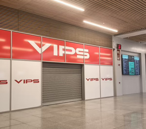 Vips se sube al tren en Chamartín