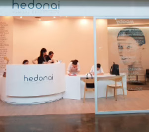La cabecera de Hedonai inicia su disolución