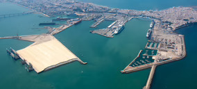 El tráfico portuario en la Bahía de Cádiz mantiene la senda de 2025 y crece a doble dígito hasta junio