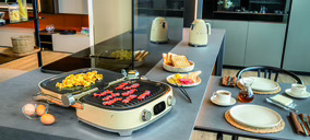 Smeg presenta su nuevo grill multiusos