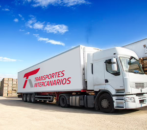 Baleària Canarias suma la red de transporte terrestre de la familia Armas y anuncia un plan de inversiones de 45 M€