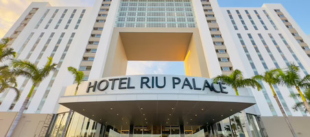 Riu reposiciona tras su reforma el mexicano Riu Palace Península