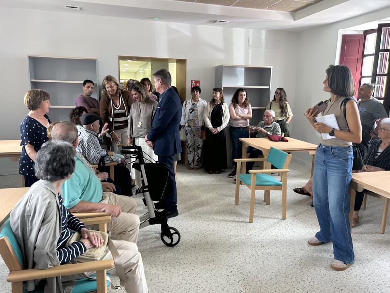 El Gobierno de Asturias inaugura el nuevo centro de día de Coaña, operado por Clece y AVS Salud