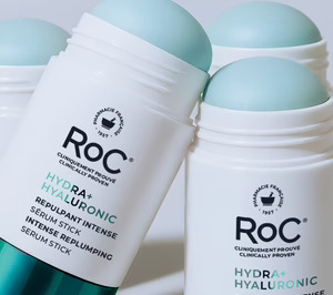 ‘RoC Skincare’ innova en el formato con su primer sérum en formato stick