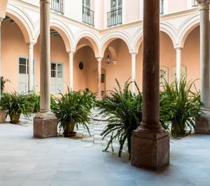Una gestora andaluza asume la explotación de unos apartamentos sevillanos