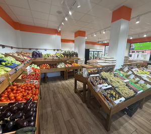 Los Primos Market se refuerza al modernizar varias de sus fruterías