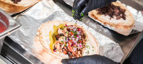 Colibrí Capital Partners e inversores privados adquieren la unidad productiva de Zorro, marca especializada en shawarmas