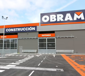 Obramat invierte 9 M€ en ampliar el patio de materiales de su almacén de Málaga
