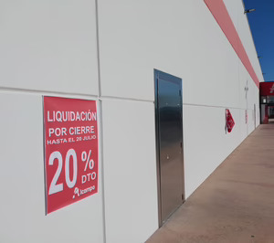 Lidl y Uvesco aprovechan los cierres de EcoAli, principal franquiciado de Alcampo en España