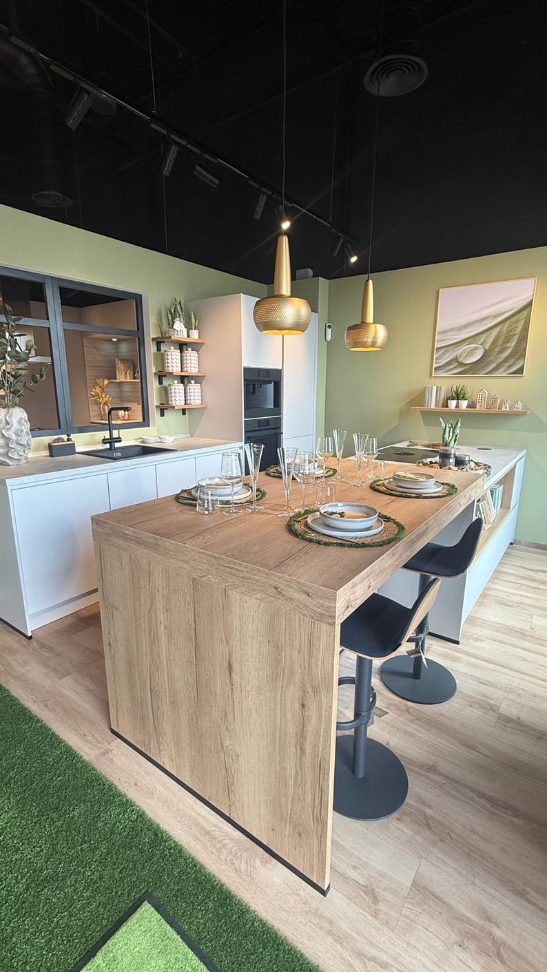 Èggo Cocinas abre su nueva tienda en Burjassot