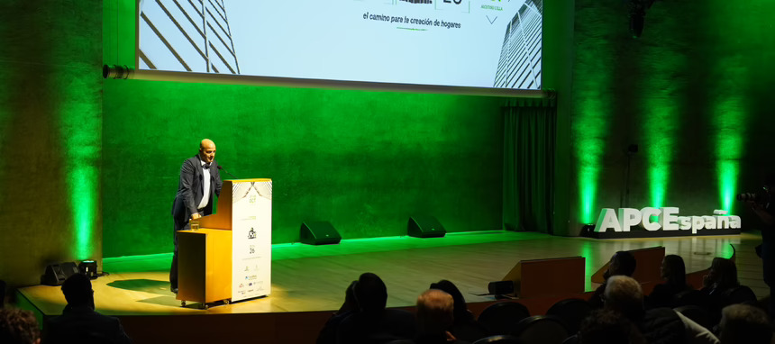 Promotores y constructores reclaman más suelo, colaboración público-privada, financiación e industralización para paliar el problema de la vivienda
