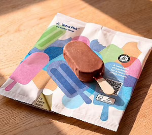 Tetra Pak lanza una solución de envasado en papel para la industria heladera
