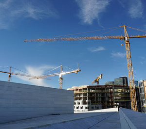 La producción de la construcción encadena ocho meses de descensos y cae en agosto un 4,2%