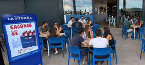 Cervecería La Sureña crece en Tenerife