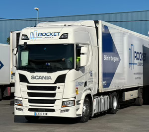 Rocket Logística ultima la puesta en marcha de una plataforma refrigerada y suma nuevos vehículos