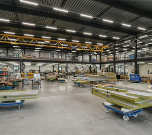 Ledvance presenta su nueva luminaria para aparcamientos y entornos industriales