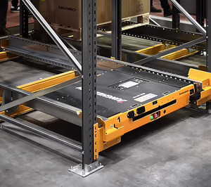 Jungheinrich y Automha desarrollan un sistema de shuttle para el almacenamiento de palets de alta densidad