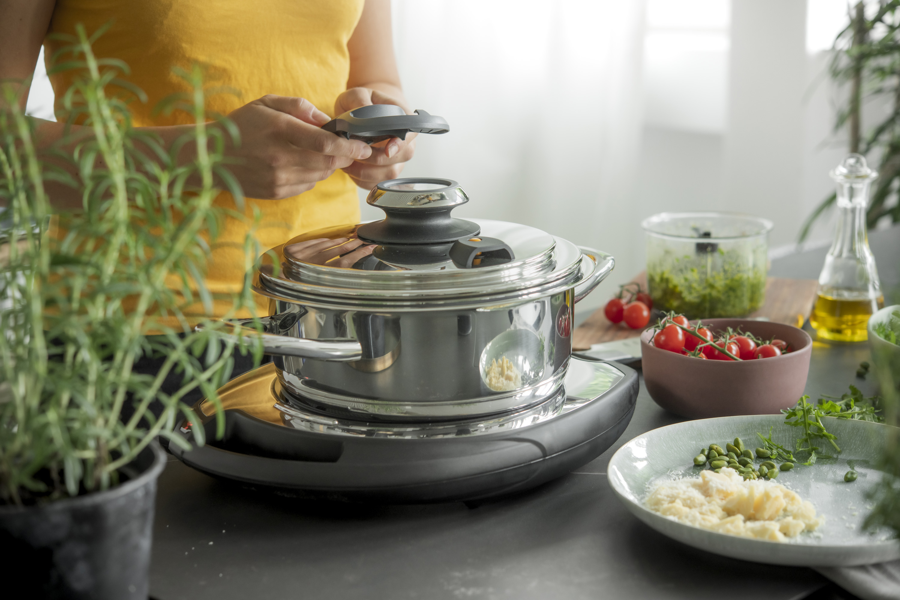 AMC presenta sus sistemas de cocina premium