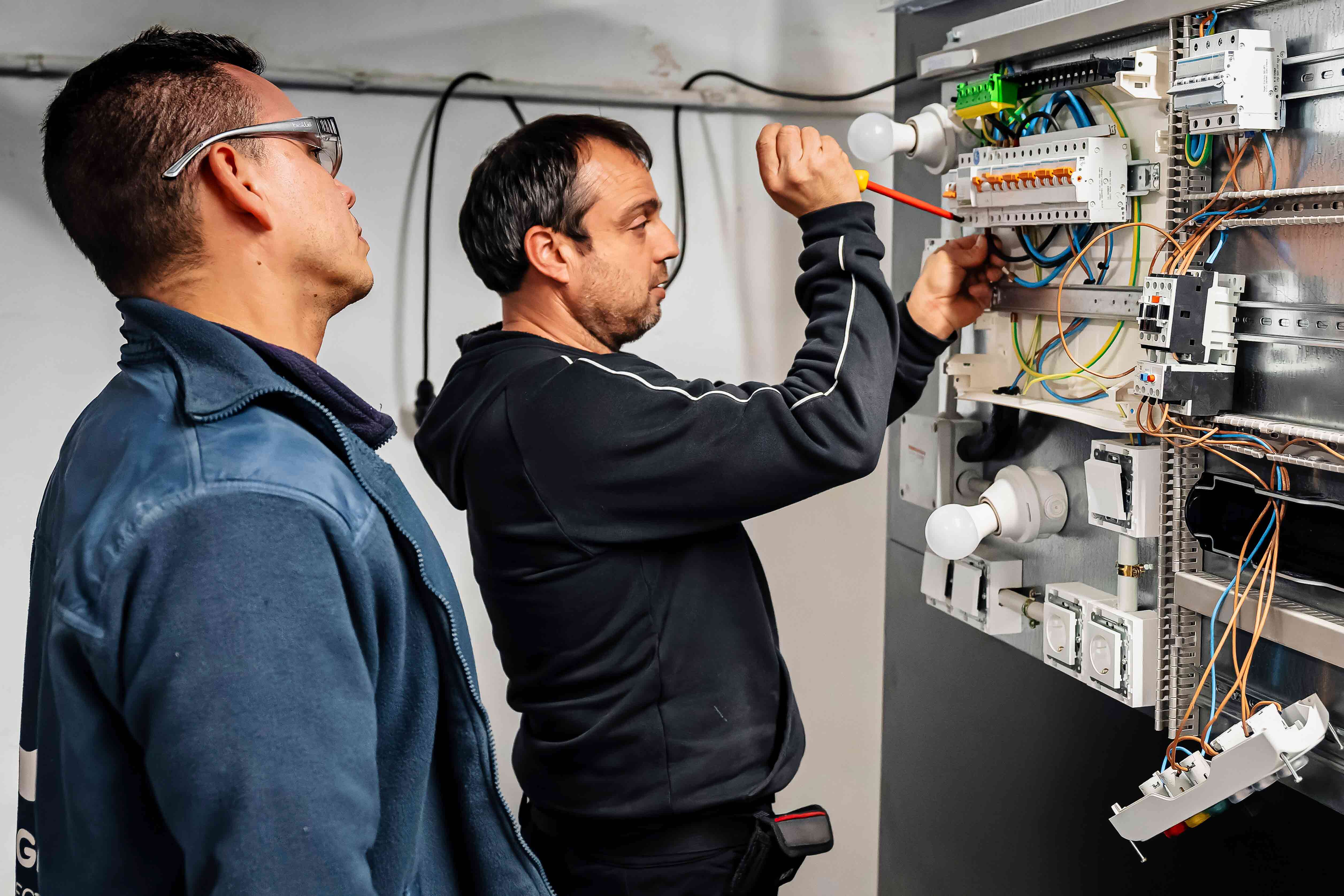 Fundación Saltoki supera los 2.000 profesionales acreditados en sus cursos de RITE, REBT y Gases fluorados