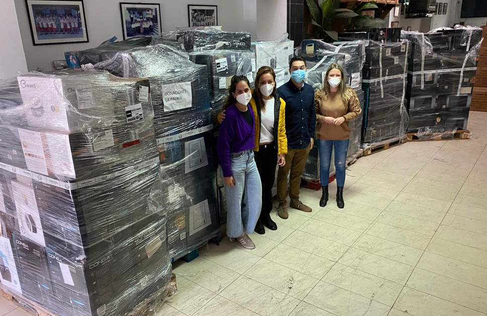 Cecotec realiza una segunda donación de productos a los daminificados de La Palma