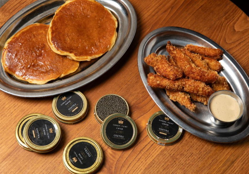 Pancakes, Finger Food y Caviar: la colaboración de Kricky Pelton y Ambrose & Paubet